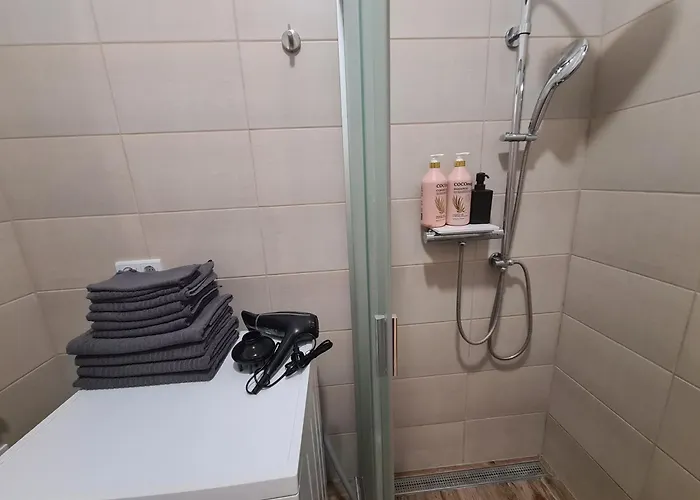 Apartament Calgary-2 *
